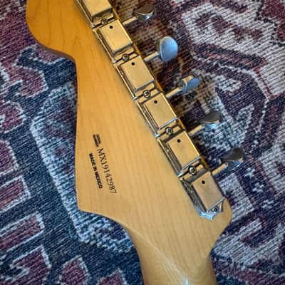 Fender Vintera '60s Stratocaster 2019 - 3-Color Sunburst Bild 7