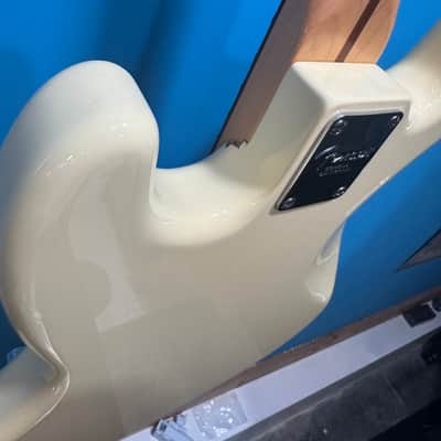 Fender Jazz Bass Deluxe Series 2009 - Olympic White image 7