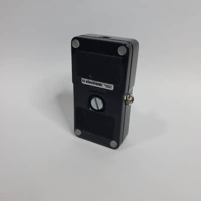 TC Electronic Dark Matter Distortion with Box image 11
