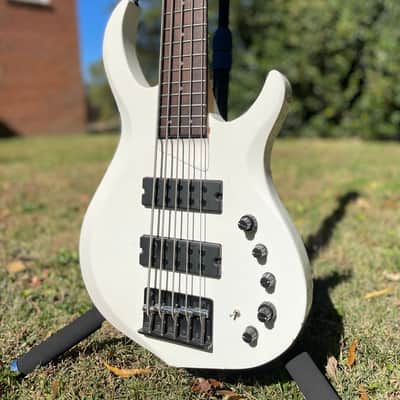Sire 2nd Generation Marcus Miller M2 WHP 5-String with Rosewood Fretboard- White Pearl image 1