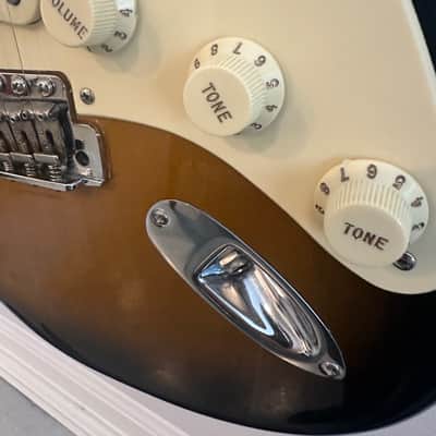 Fender Eric Johnson Stratocaster with Maple Fretboard 2005 - Present - 2-Color Sunburst image 5
