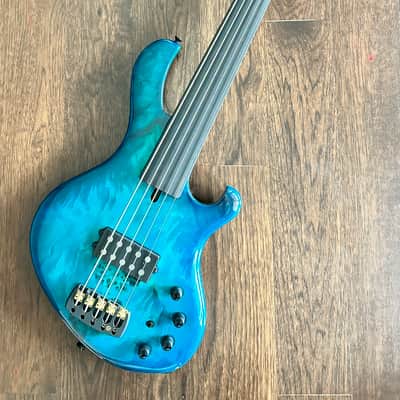 Maruszczyk Frog Omega 5A Fretless 2023 - Transparent 2 Tone Turquoise Blue image 1