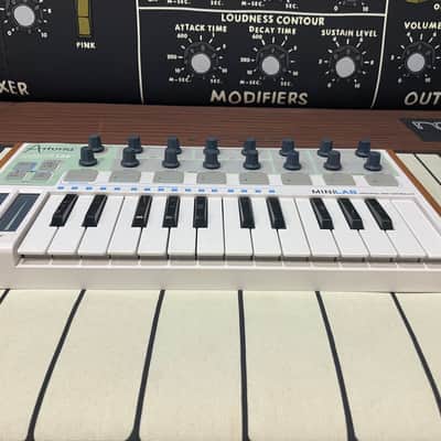 Arturia MiniLab mk I with Analog Lab preset sheet image 8