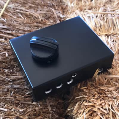 Stami's Customs - Raven 4 Ohm 85 Watt Speaker Attenuator for Tube Amp in Black image 2