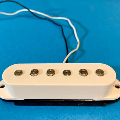 Squier Bullet Single Coil Pickup, NEEDS REPAIR, with Screws and Springs image 3