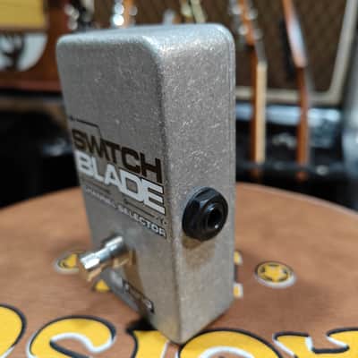Electro-Harmonix Switchblade Nano Passive Channel Selector 2010s - Gray image 1