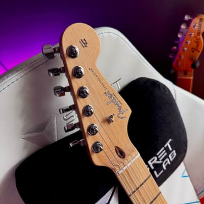Fender USA MOD SHOP Custom Stratocaster in Bubblegum Metallic w/ Orig Case! image 8