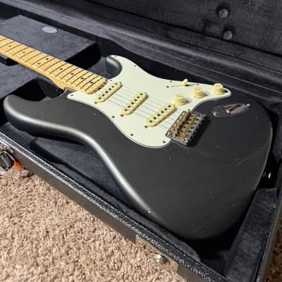 Fender 2024 Limited Bone Tone ‘69 Stratocaster Journeyman Relic - Aged Charcoal Frost Metallic image 10