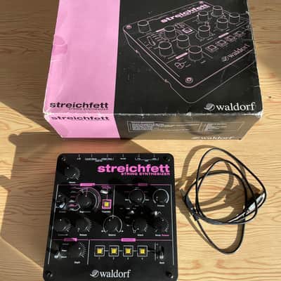 Waldorf Streichfett String Synth / Firmware updated / USB cable / Original box image 4