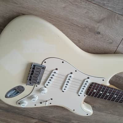 Fender American Stratocaster with Rosewood Fretboard - 60th Anniversary Model image 10