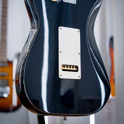 G&L Tribute Legacy HSS 3-Tone Sunburst MP image 9