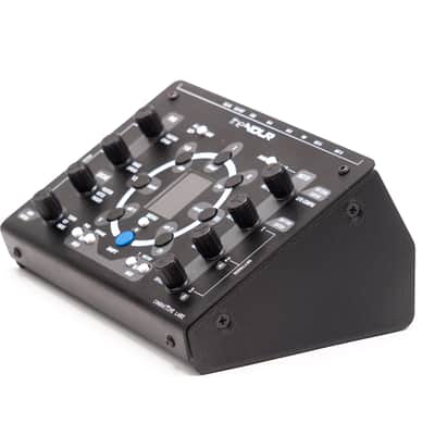3DWaves Cheek Stands For The Conductive Labs NDLR image 1