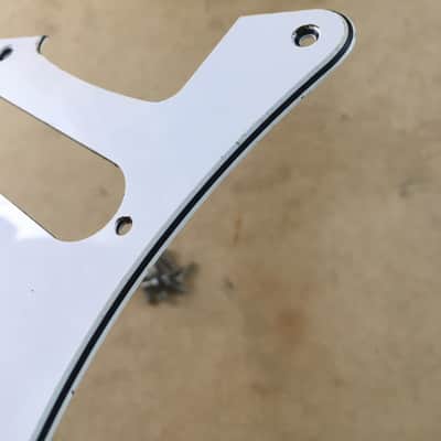 Lefty Vintage Spec Reissue 3-ply  Relic White Stratocaster Fender Pickguard Strat Aged Made in  USA image 15
