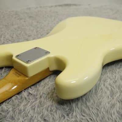1990's made Fender Japan '70 Reissue Precision Bass PB70-US Olympic White Finish Crafted in Japan image 22