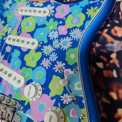*NEW IN BOX* 2025 Fender Japan Limited Edition Stratocaster Blue Flower - low tariffs image 7