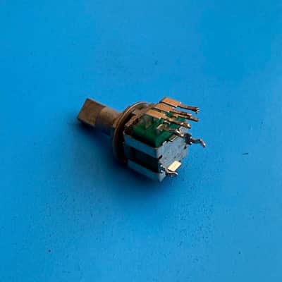 ROLAND MC-505 Groovebox Sequencer Part: 6-Pin Potentiometer 103B Pot 10KB image 3