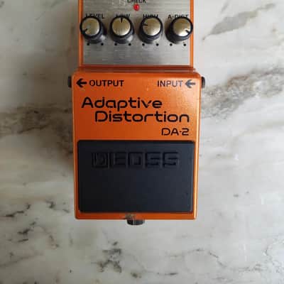 Boss DA-2 Adaptive Distortion | Reverb