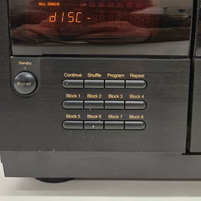 VINTAGE Nakamichi  CDC-300 200 Disc CD Changer / Player Tested NO REMOTE image 2