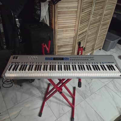 Alesis QS8.2 88 Key Synthesizer - Silver