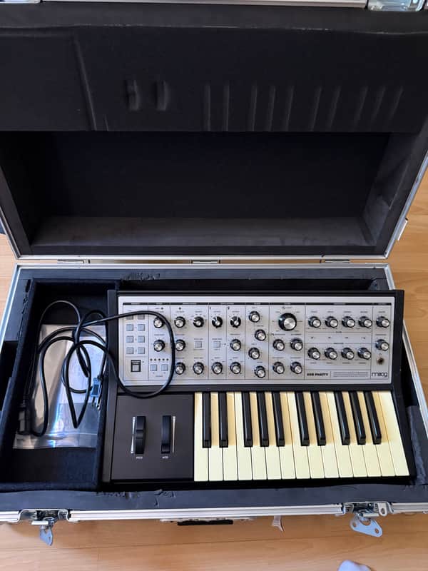 Moog Sub Phatty 2010s - Black image 1