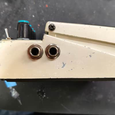 Boss DD-5 Digital Delay Hi-Cut 'Analogue' switch Mod with tap tempo pedal- White image 5