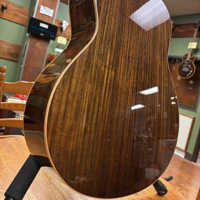 2008 Taylor 816ce Natural image 16