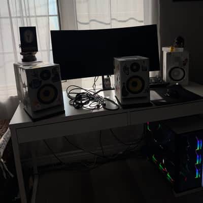KRK RP-5 Rokit G4 2-Way 5" Active Studio Monitors (Pair) 2019 - 2021 - White image 1