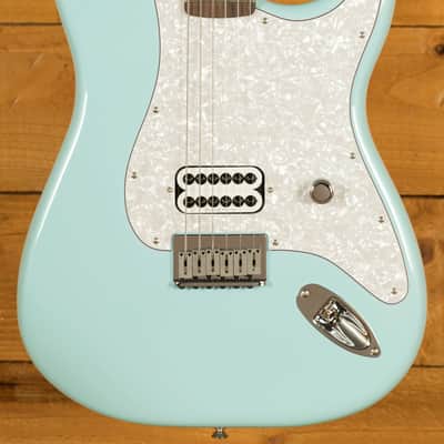 Fender Tom DeLonge Stratocaster - Rosewood - Daphne Blue *B-Stock* image 1