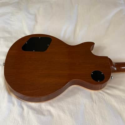 Gibson Les Paul Standard - Honeyburst - Free Pro Setup image 8