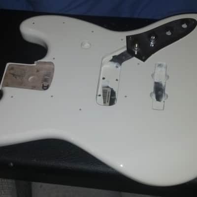 Fender jazz bass body mim Olympic White image 1
