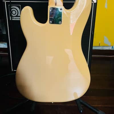 Fender Classic Series '50s Precision Bass 2005 - 2016 - Honey Blonde image 5