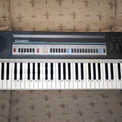 Casio Casiotone CT-605 1980s Keyboard (Black / Beige) image 3