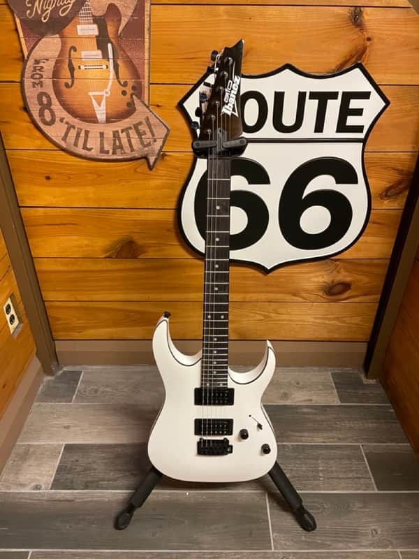 Ibanez Gio Electric Guitar - White image 1