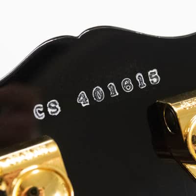Gibson Custom Les Paul Custom - Ebony with Gold Hardware image 12