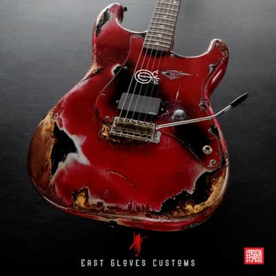 Squier ST-331 Stratocaster Red / Black Made in Japan Heavy Aged Relic image 2