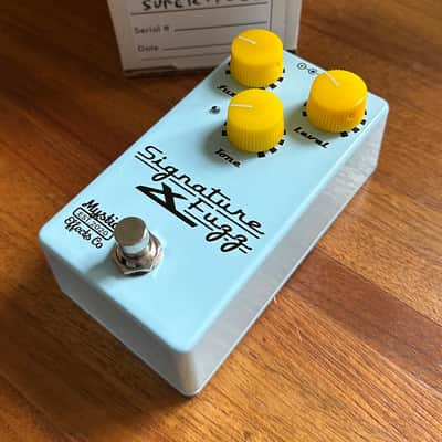 Mystic Effects Co Signature Fuzz 2026 - Light Blue image 3