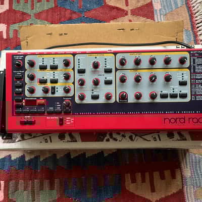 Nord Lead Rack 2: orig box, orig PCMCIA card, rackmount kit + £80 of sound banks