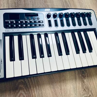 ESI NeON - 25 Keys MIDI Controller and Audio Interface image 2