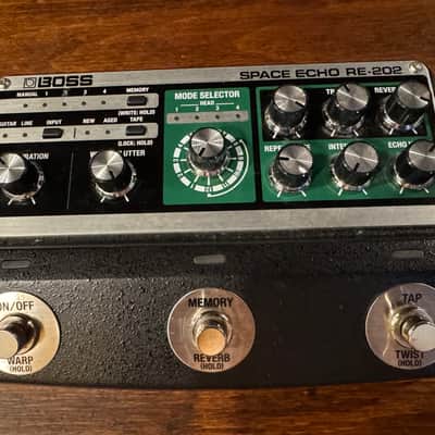 Boss RE-202 Space Echo 2022 - Present - Black / Green image 14