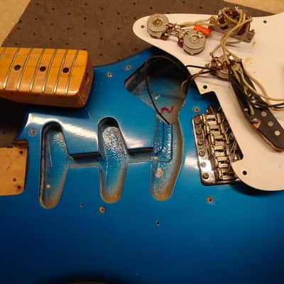 Fender Stratocaster 1987- AVRI-57 reissue- Lake Placid Blue- American Vintage Reissue 1957- Lots of extra MOJO image 20