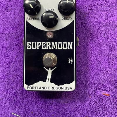 Mr. Black Supermoon Reverb | Reverb