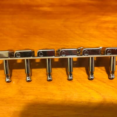 Kluson Deluxe 6 on a plate tuning machine set 00’s - Chrome image 3