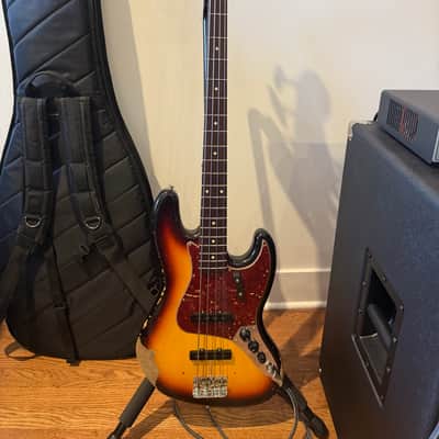 Fender Custom Shop 1961 Jazz Bass Heavy Relic 3-Tone Sunburst with Case image 2
