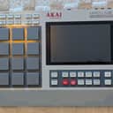 Akai MPC Live II Standalone Sampler / Sequencer Retro Edition 2020 - Present - Grey