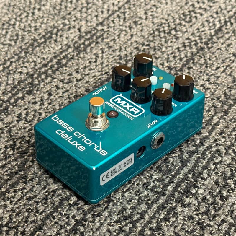 MXR M83 Bass Chorus Deluxe
