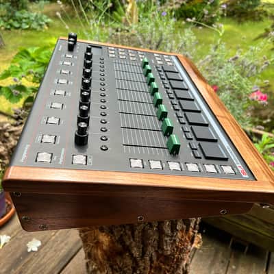 ISLA S2400 & Walnut Wood Curry Console & Decksaver - 12bit Sampler - EMU SP12 - SP 1200 - Akai S612 - S700 image 3