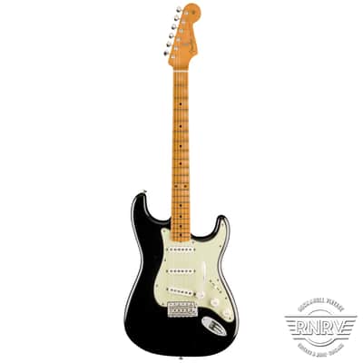 Fender Limited Edition Vintera II Road Worn '60s Stratocaster - Black image 3