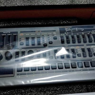 Roland JD-08 Boutique Series Programmable Synthesizer Module 2021 - Present - Black