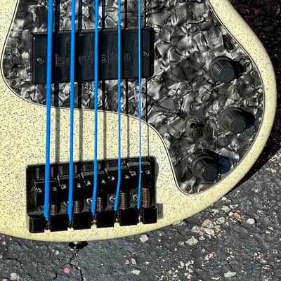 Curbow Retro Petite 5-String Fretless 1995 Greg's original USA made Pearl White Sparkle Petite 5 ! image 9