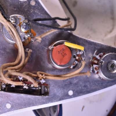 Fender stratocaster 1966 olympic white old refin image 4